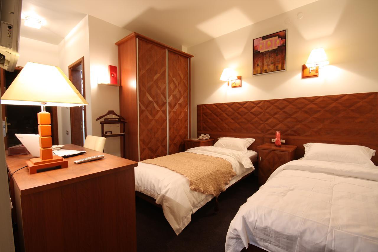 Plasma Hotel طرابلس المظهر الخارجي الصورة